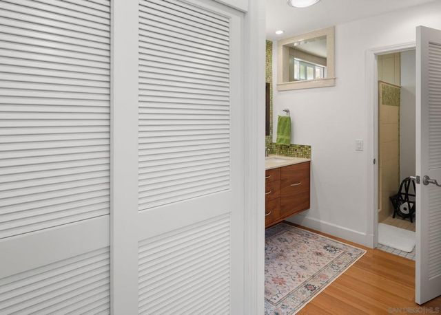 1858 Laurel Rd, Oceanside, CA 92054