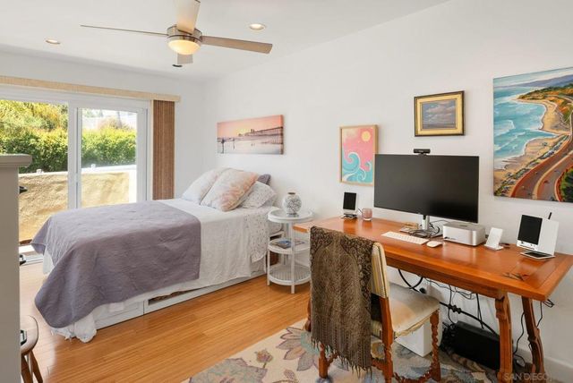 1858 Laurel Rd, Oceanside, CA 92054