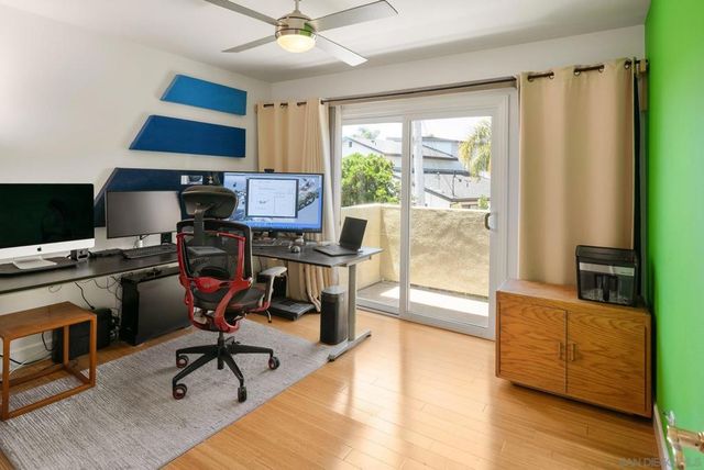 1858 Laurel Rd, Oceanside, CA 92054
