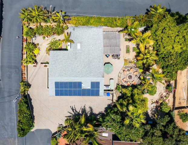 1858 Laurel Rd, Oceanside, CA 92054