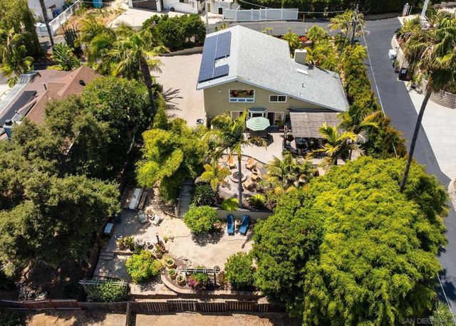 1858 Laurel Rd, Oceanside, CA 92054