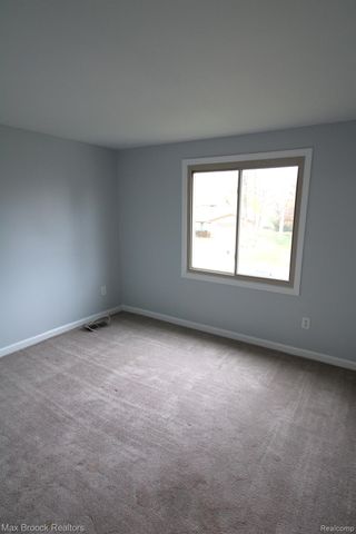 6895 INDIAN CREEK Drive, West Bloomfield Charter Township, MI 48322