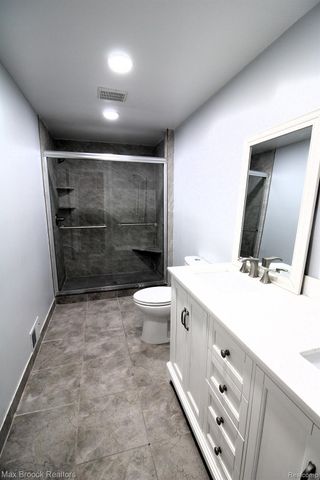 6895 INDIAN CREEK Drive, West Bloomfield Charter Township, MI 48322