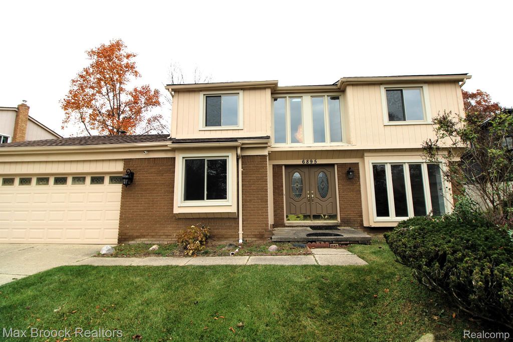 6895 INDIAN CREEK Drive, West Bloomfield Charter Township, MI 48322