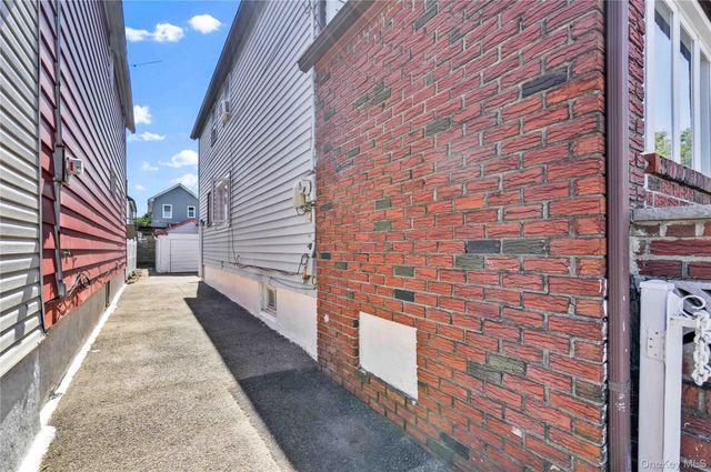 10762 106th Street, Ozone Park, NY 11417