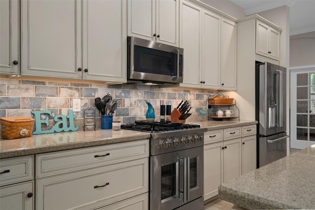 2705 STARGRASS CIRCLE, Clermont, FL 34715