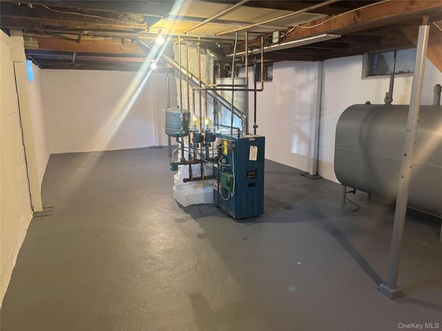 215 Lakewood Street E, Patchogue, NY 11772