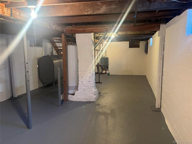 215 Lakewood Street E, Patchogue, NY 11772