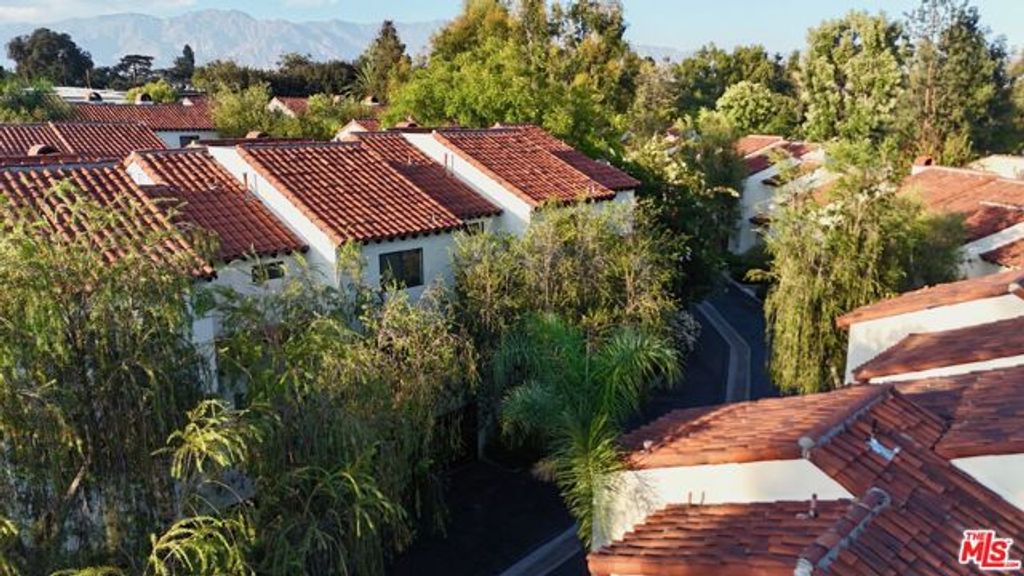 514 Garfield Avenue B, South Pasadena, CA 91030