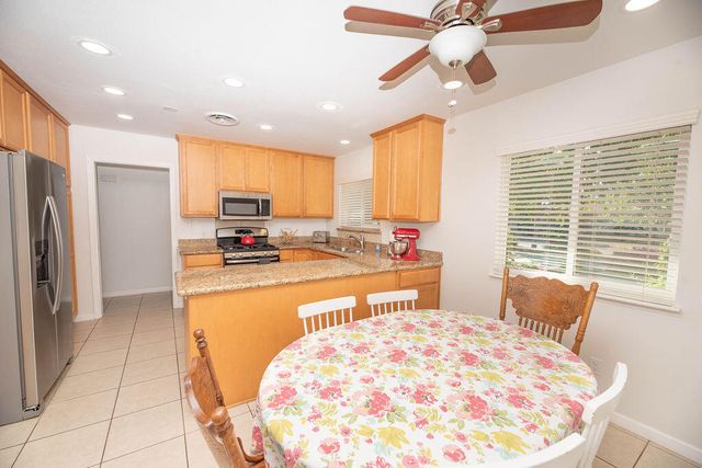 14892 Lipson Avenue, Visalia, CA 93292