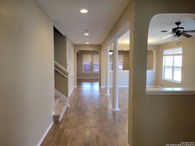 10919 Fox Crest, Live Oak, TX 78233