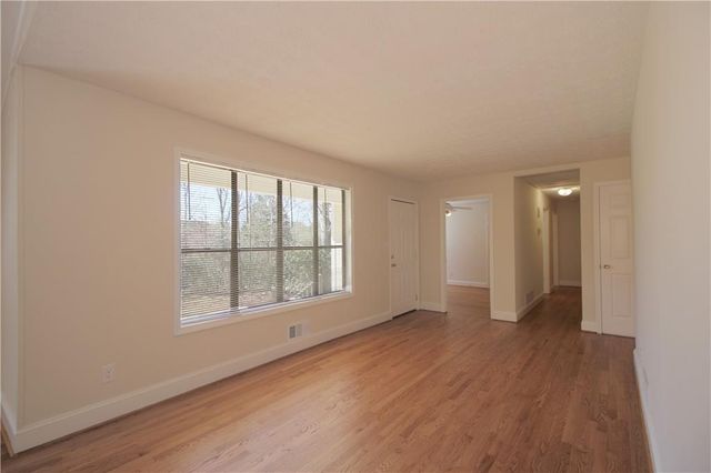 336 Princess Avenue, Woodstock, GA 30189