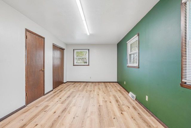11830 Florist AVENUE, Milwaukee, WI 53225