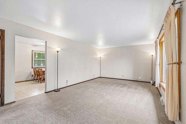 11830 Florist AVENUE, Milwaukee, WI 53225