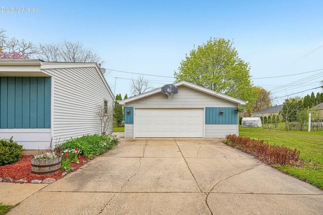 11830 Florist AVENUE, Milwaukee, WI 53225