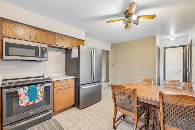 11830 Florist AVENUE, Milwaukee, WI 53225