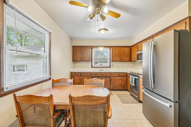 11830 Florist AVENUE, Milwaukee, WI 53225