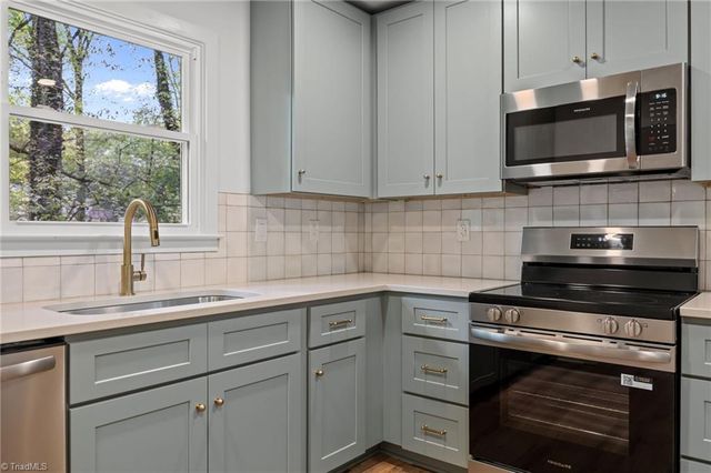 2869 Millwheel Road, Pfafftown, NC 27040