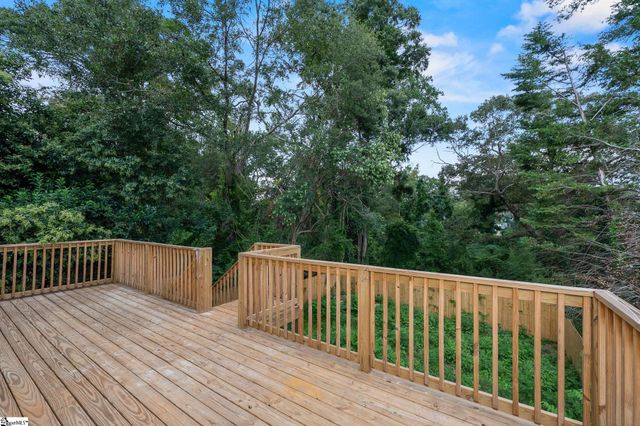 14 Hawthorne Lane, Greenville, SC 29605