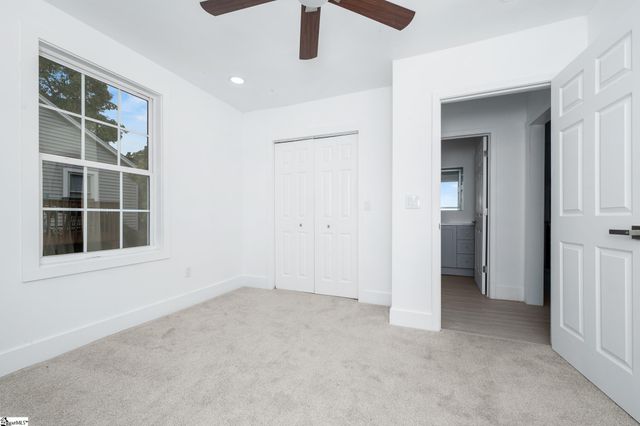 14 Hawthorne Lane, Greenville, SC 29605