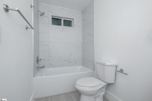 14 Hawthorne Lane, Greenville, SC 29605