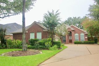 915 Rock Springs Drive, Richmond, TX 77469