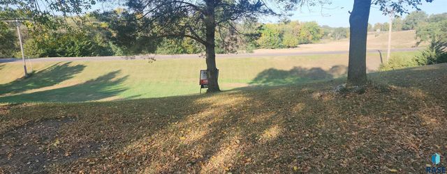 1819 N Foster St Street, Mitchell, SD 57301