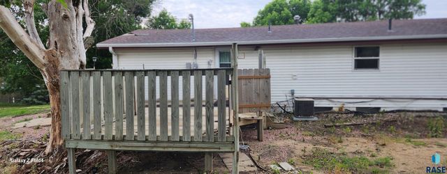 1819 N Foster St Street, Mitchell, SD 57301