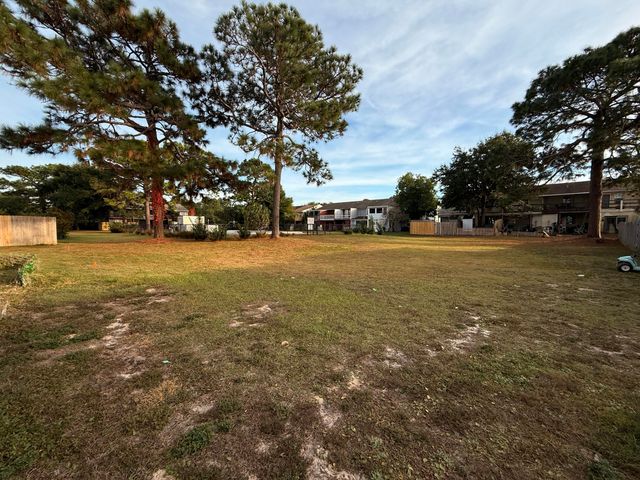 148 5Th Avenue F4, Shalimar, FL 32579