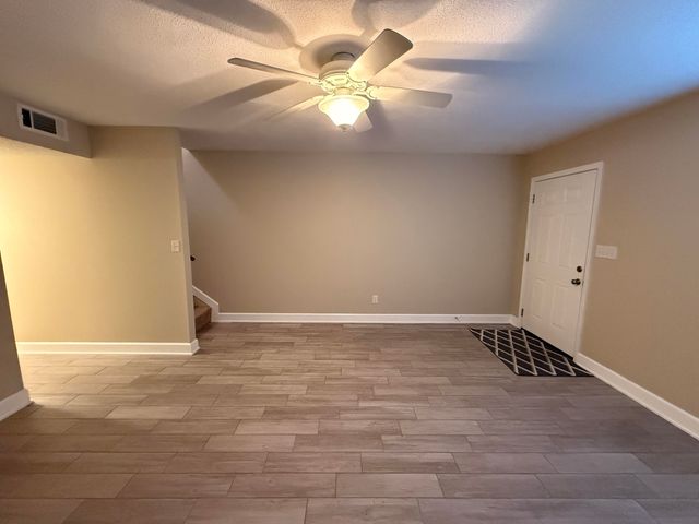 148 5Th Avenue F4, Shalimar, FL 32579