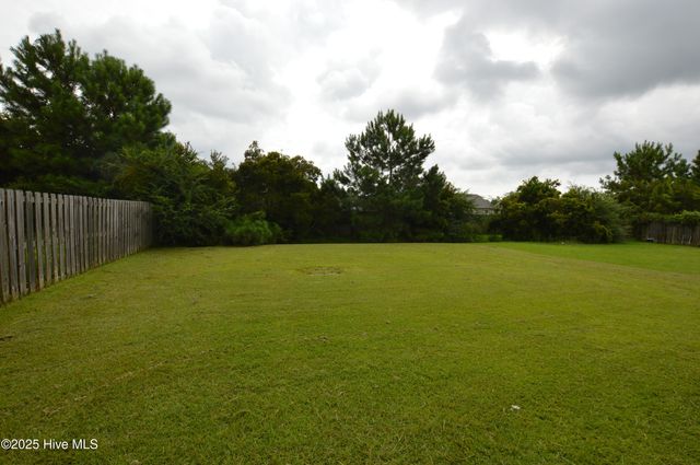 236 Smallwood Road, Hubert, NC 28539