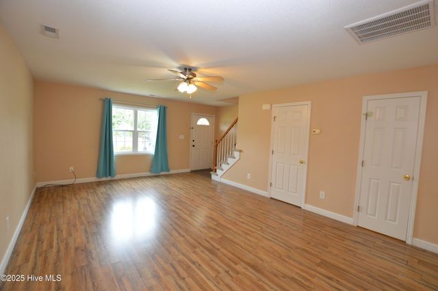 236 Smallwood Road, Hubert, NC 28539