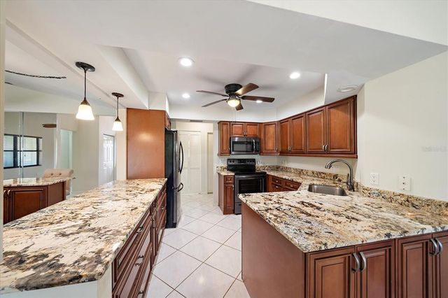 1929 TRADEWINDS CIRCLE, Venice, FL 34293