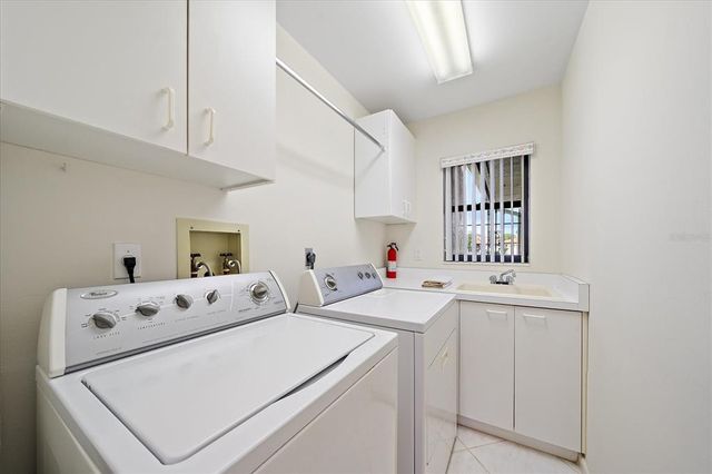 1929 TRADEWINDS CIRCLE, Venice, FL 34293