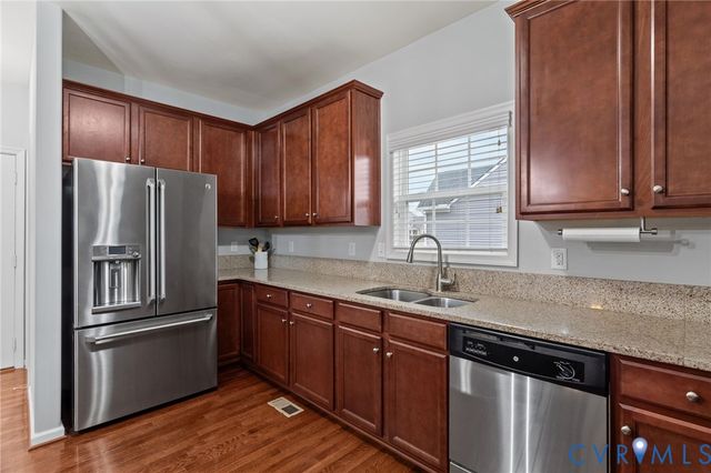 13831 Mangrove Bay Dr, Chester, VA 23836