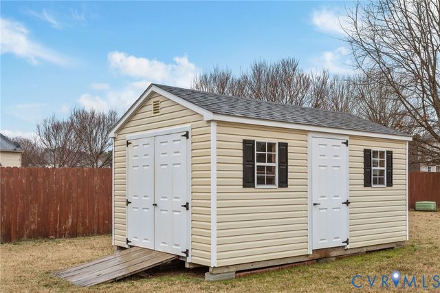 13831 Mangrove Bay Dr, Chester, VA 23836