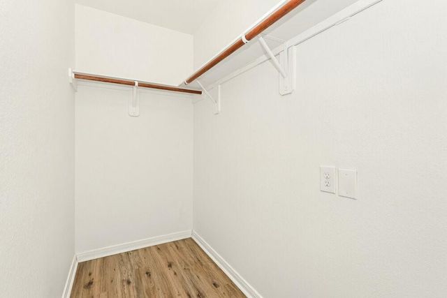 9927 Sanders Rose Lane, Houston, TX 77044