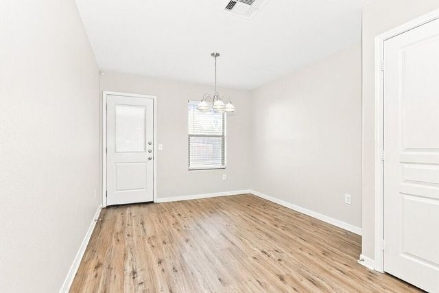 9927 Sanders Rose Lane, Houston, TX 77044