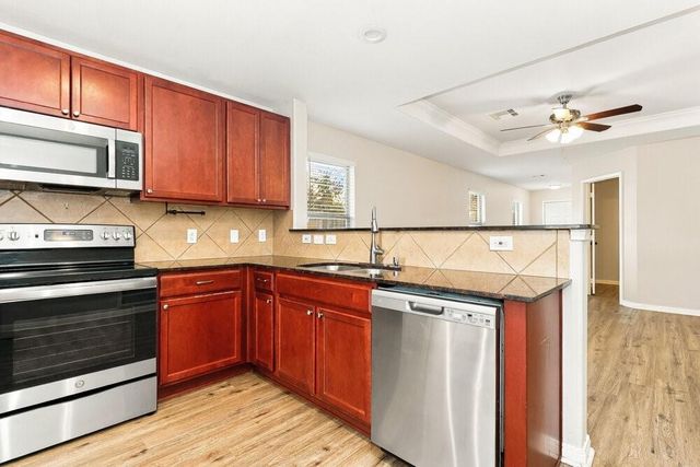 9927 Sanders Rose Lane, Houston, TX 77044