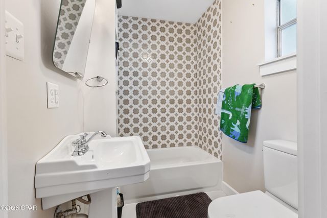 1301 New York Avenue, Lynn Haven, FL 32444