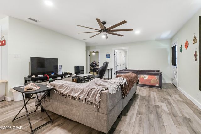 1301 New York Avenue, Lynn Haven, FL 32444