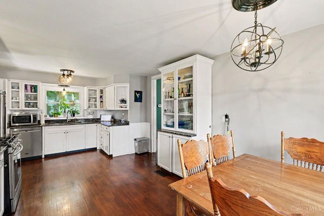 6735 Parkland Avenue, Cincinnati, OH 45233