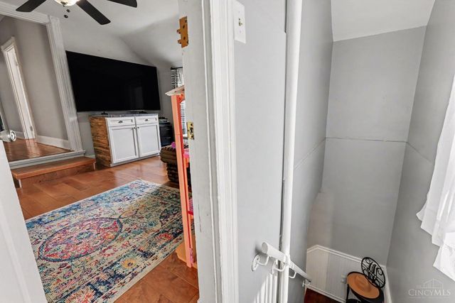 6735 Parkland Avenue, Cincinnati, OH 45233