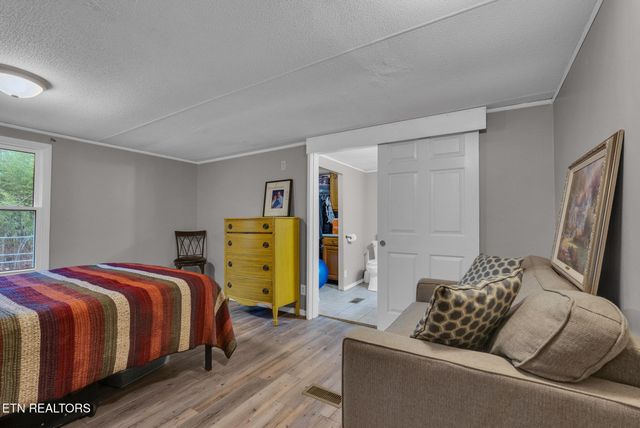 150 Critter Crossing Rd, Crossville, TN 38572