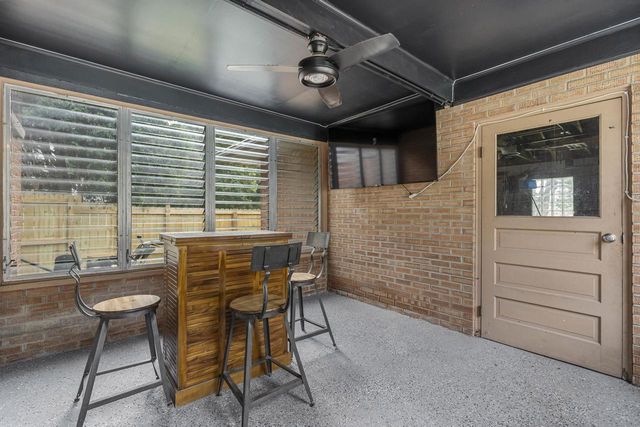 1412 W 9TH AVENUE, Oshkosh, WI 54902