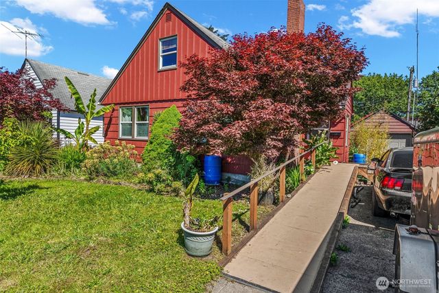 540 27th Avenue, Longview, WA 98632