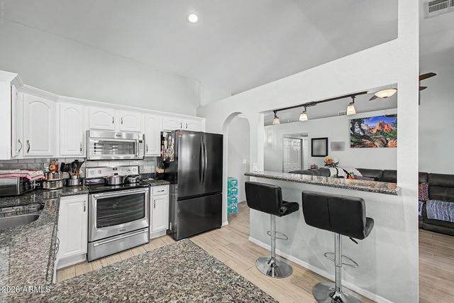 5421 N 73RD Drive, Glendale, AZ 85303