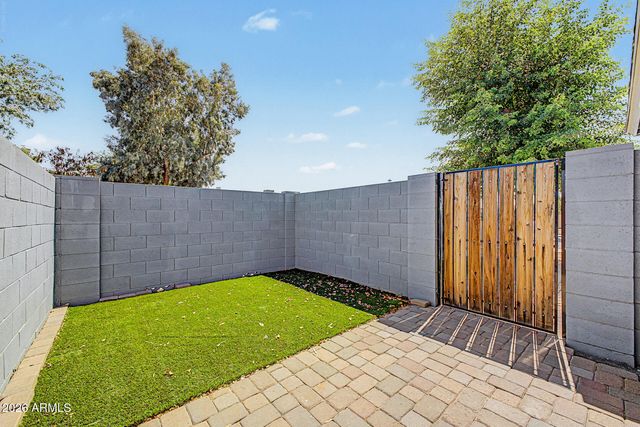 5421 N 73RD Drive, Glendale, AZ 85303