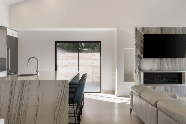 7274 Via Capri, La Jolla, CA 92037
