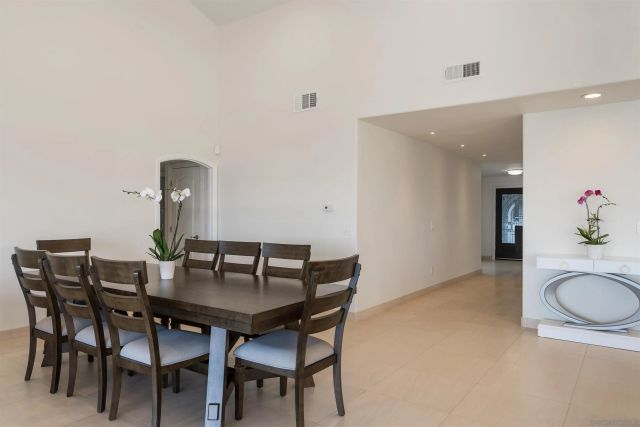 7274 Via Capri, La Jolla, CA 92037
